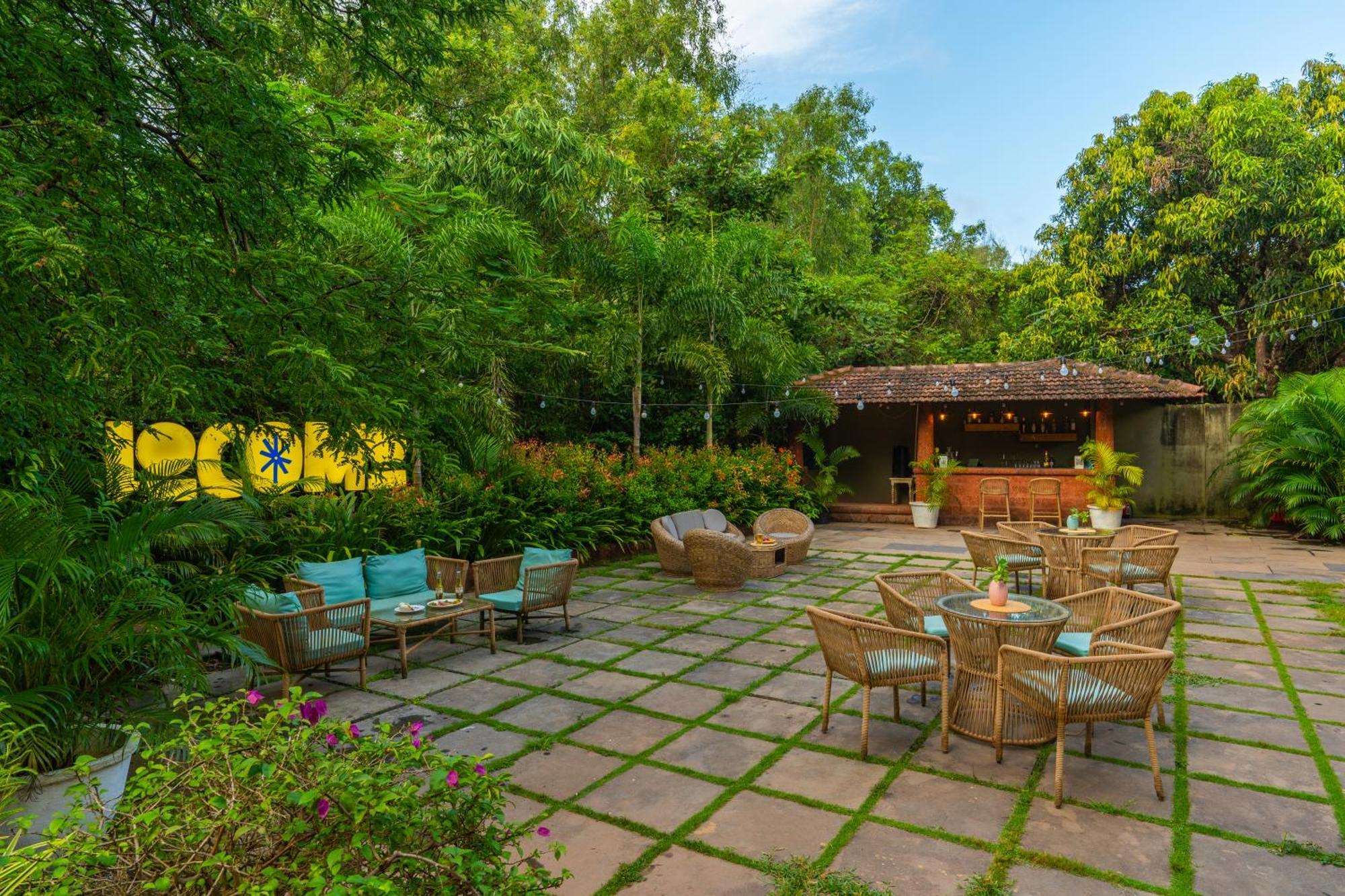 Locomo Boutique, Morjim - Stay Work Eat Εξωτερικό φωτογραφία