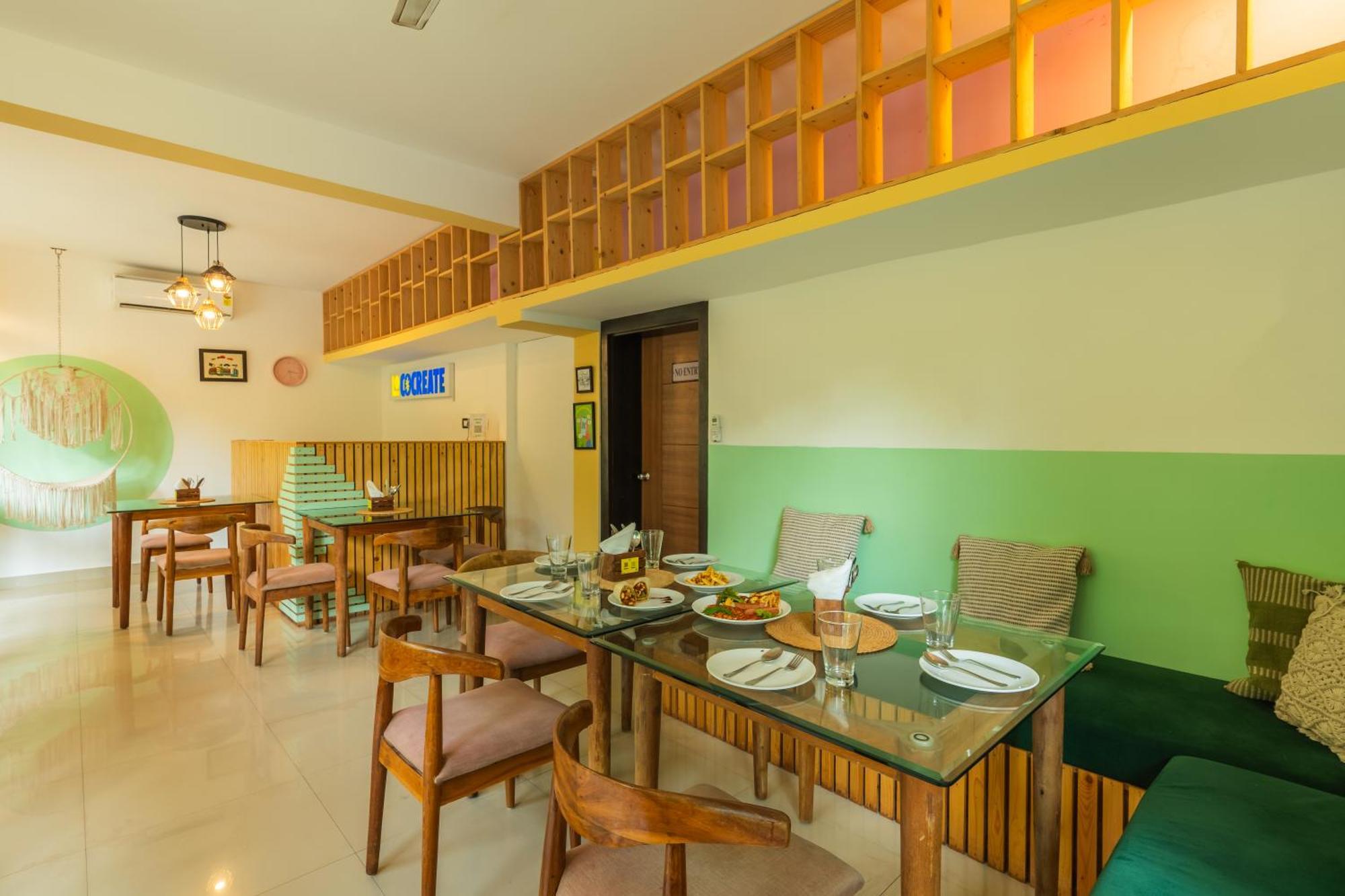 Locomo Boutique, Morjim - Stay Work Eat Εξωτερικό φωτογραφία