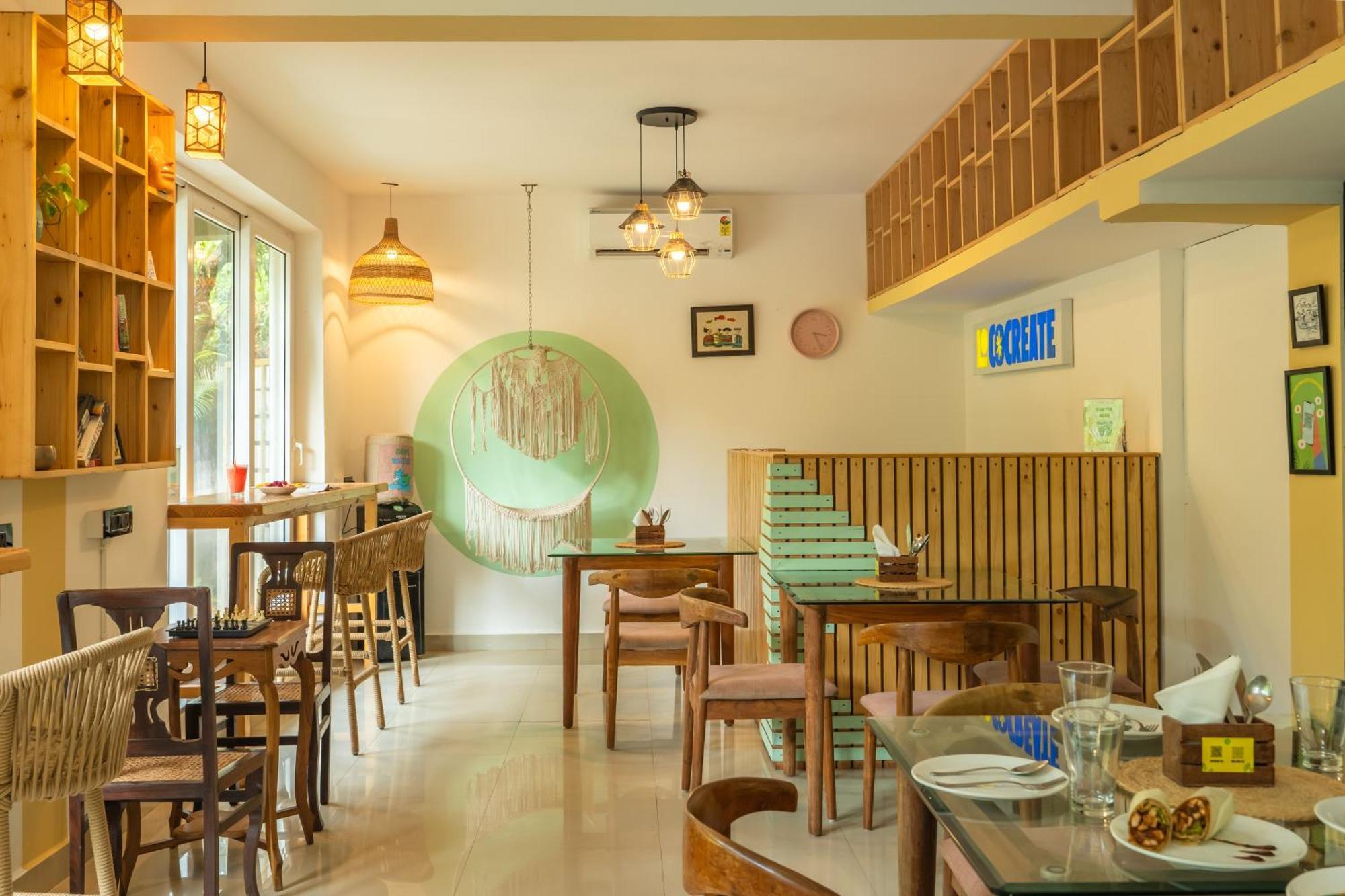 Locomo Boutique, Morjim - Stay Work Eat Εξωτερικό φωτογραφία